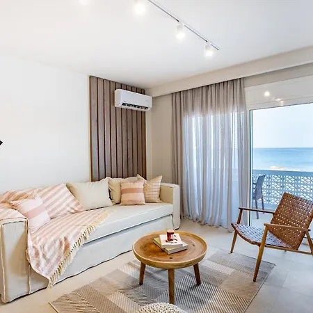 Sunny Sands Seaview Apartment