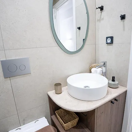 Sunny Sands Seaview *