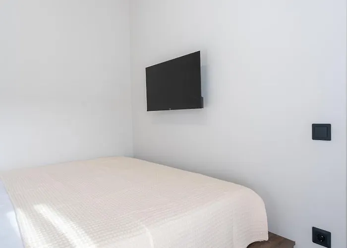 Sunny Sands Seaview *