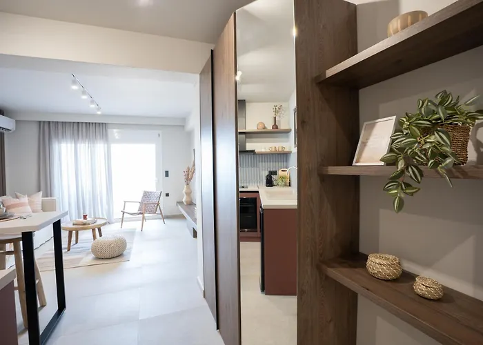 Sunny Sands Seaview Apartament